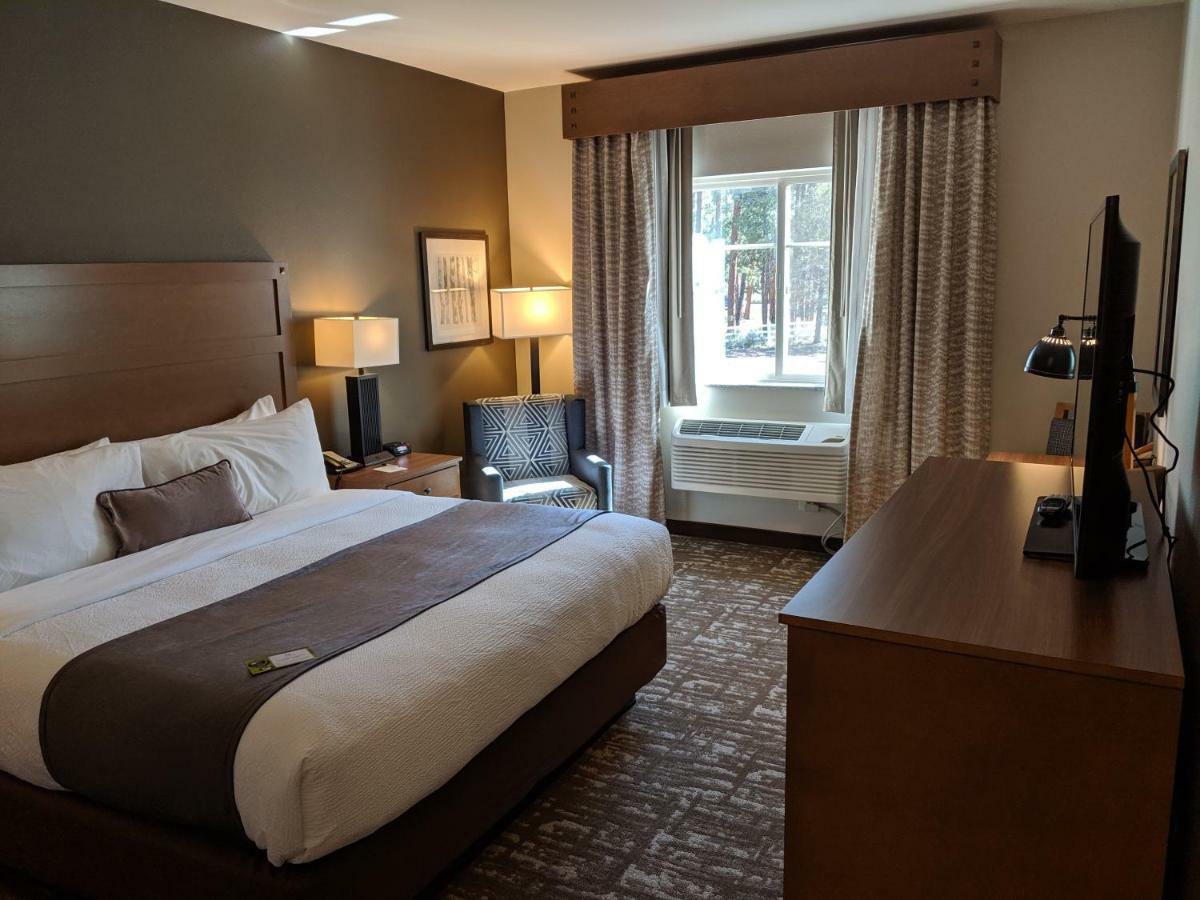 Grandstay Hotel & Suites Sisters Ngoại thất bức ảnh